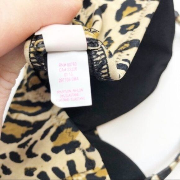 Victoria's Secret Bikini Tops - Picture 6 of 10